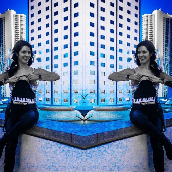 Meet your Posher, Sara - Picture 11 of 13